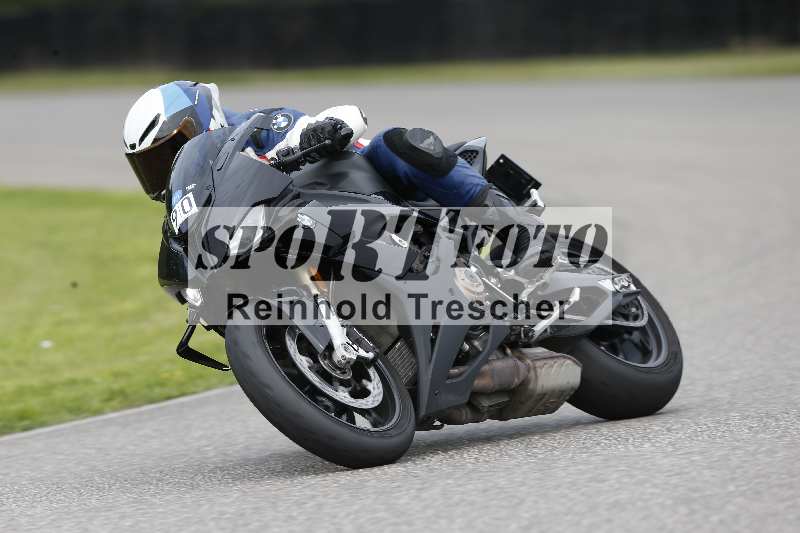 /41 06.08.2025 FREERIDE Training ADR/Gruppe M/90
